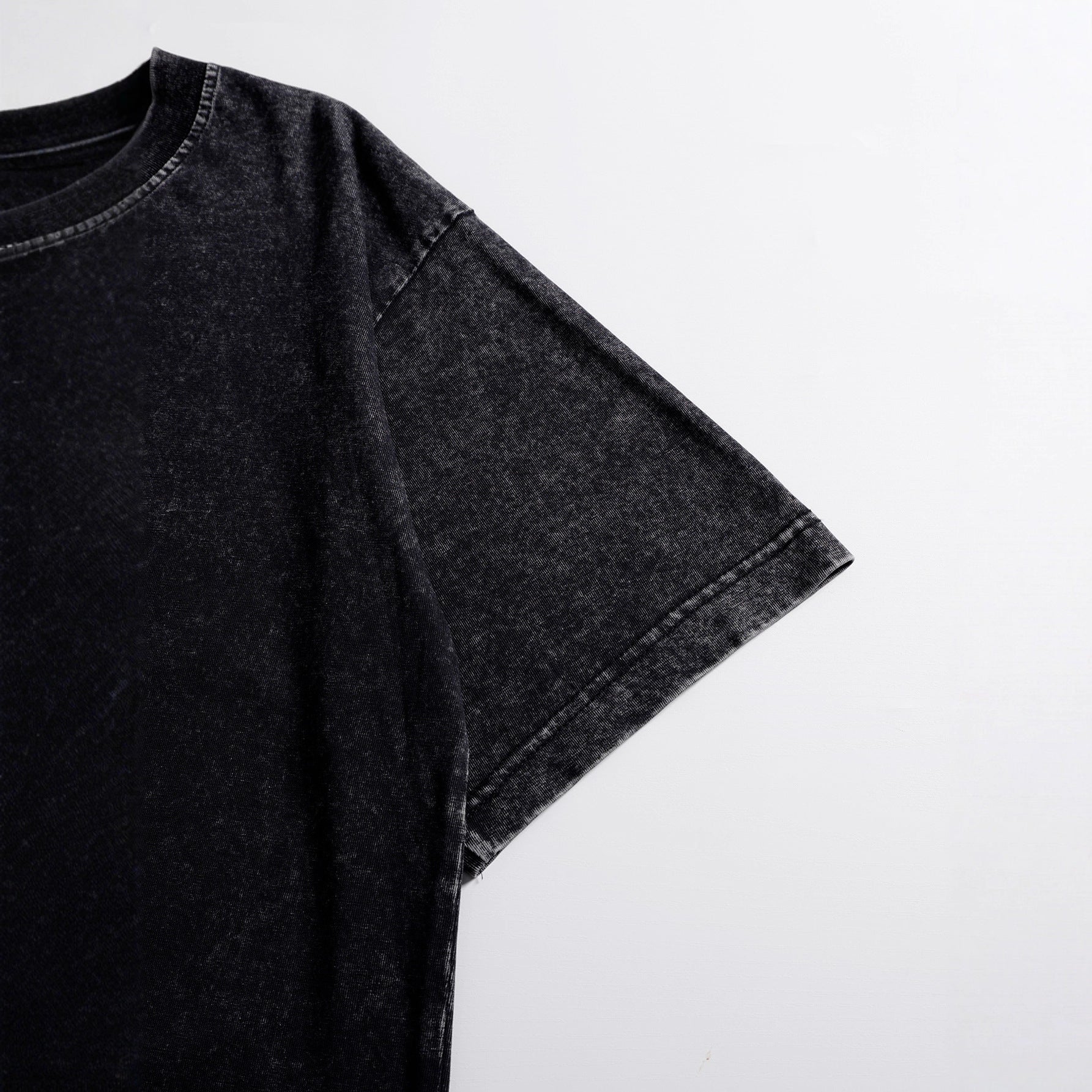 Women's Coconut Tree-printed Top With A Round Neck, Loose Fit And Short Sleeves