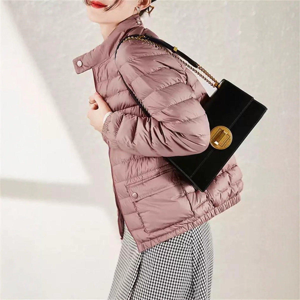 Autumn And Winter New Stand-up Collar Petite Fashion White Duck Down Short Lightweight Women's Down Jacket