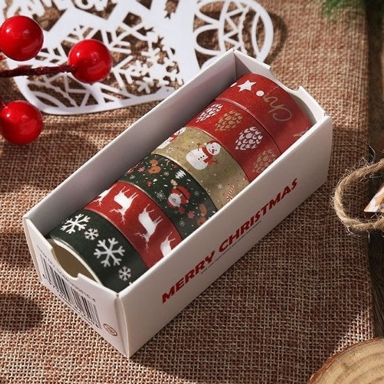 Washi -tape met kerstthema en kerstcadeau -inpaktape