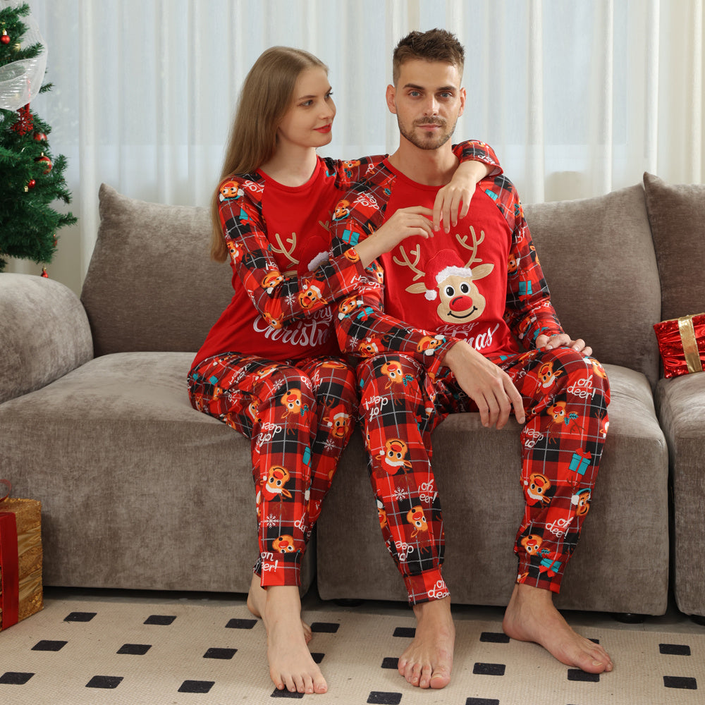 Merry Christmas Rendier Red Plaid Matching Family Pyjama Set