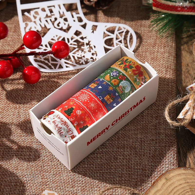 Washi -tape met kerstthema en kerstcadeau -inpaktape