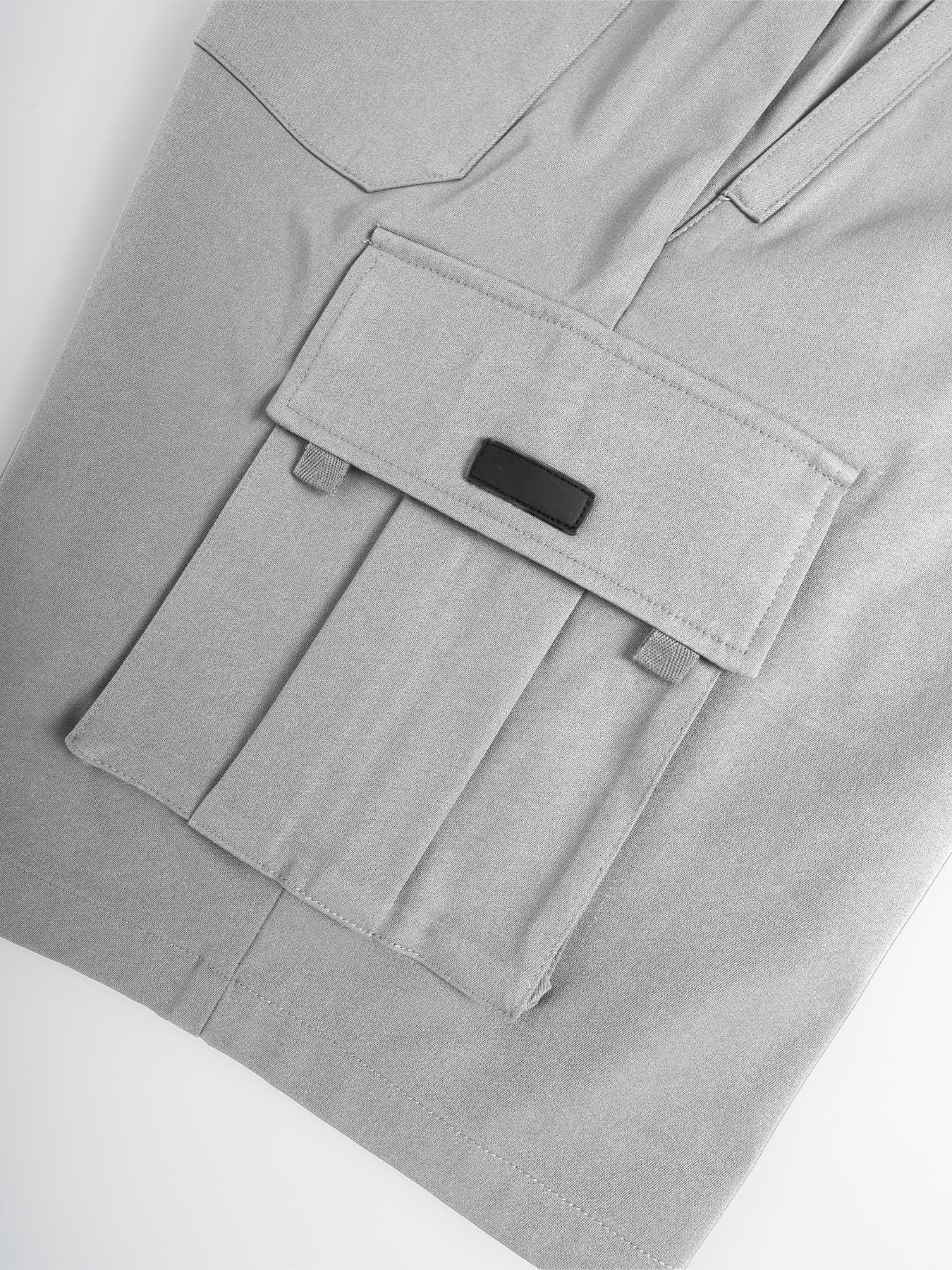 Cropped Work-Ready Bottoms Delivering Rugged Summer Urban Comfort-Theone Apparel