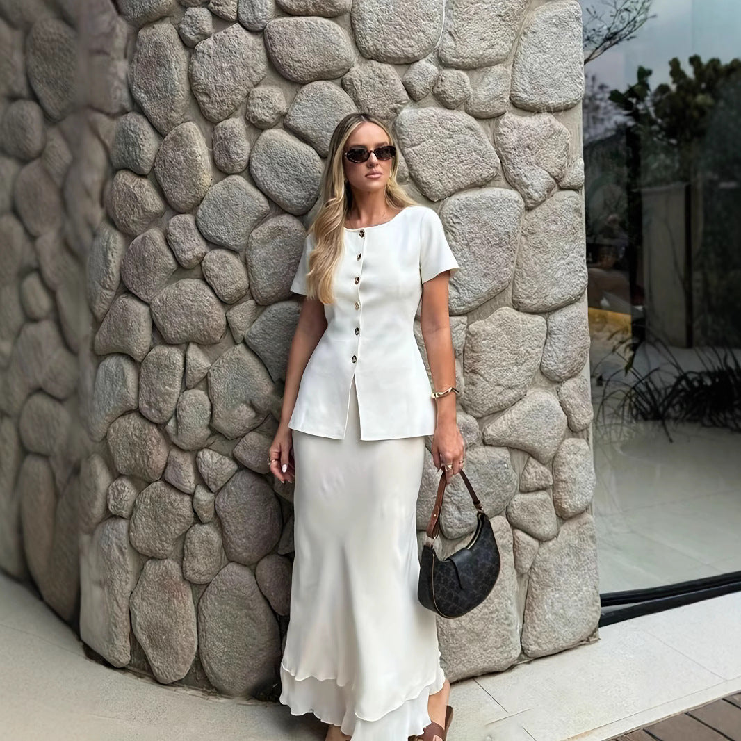 Women's Round Neck Metal Button Design Solid Color Short Sleeve