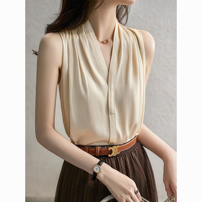 French-style Elegant And Chic Halter-neck Smooth Camisole