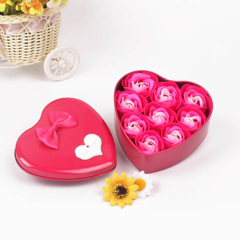 Heart Shaped 9 Mini Flower Rose Gift