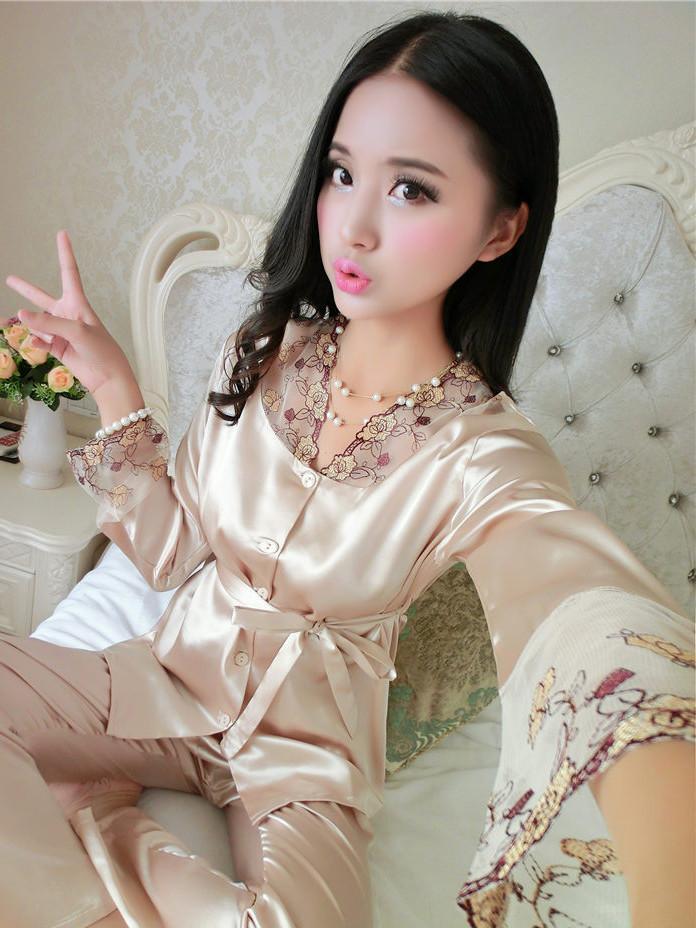 Lace and Satin Pajamas Robe Set