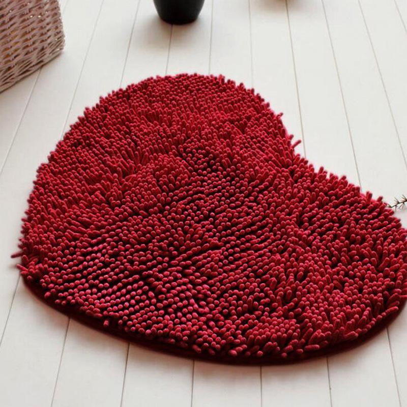 Plush Fabric Heart Shaped Bath Mat-Red-Theone Apparel