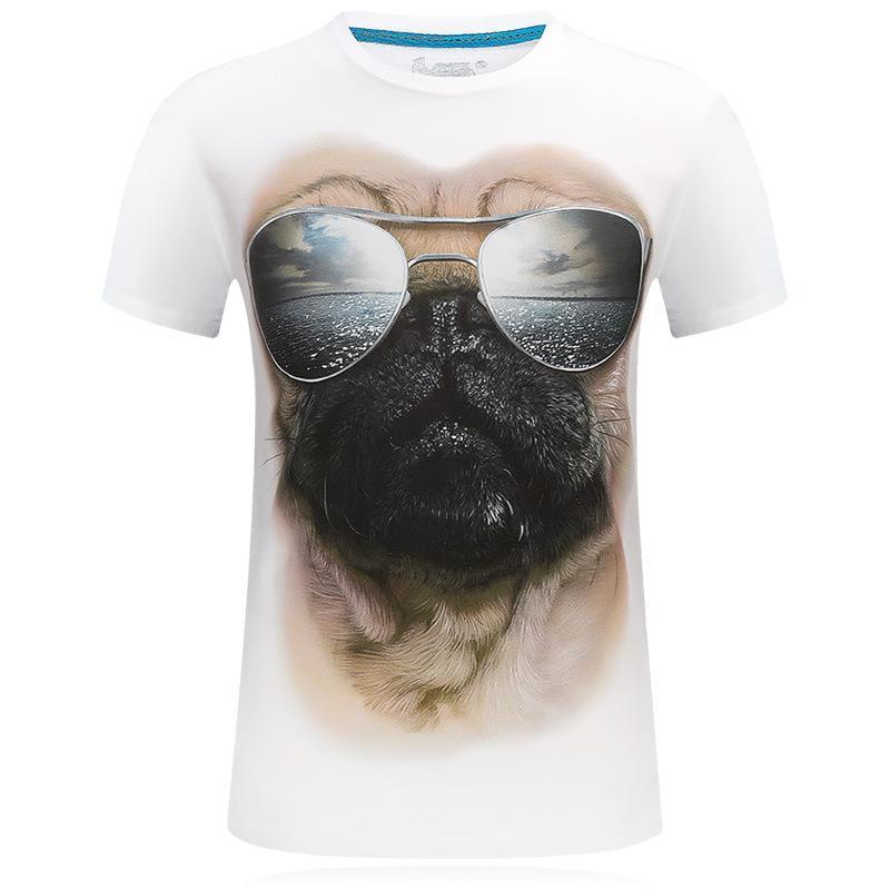 Pug con sfumature camicia da faccia sciocca